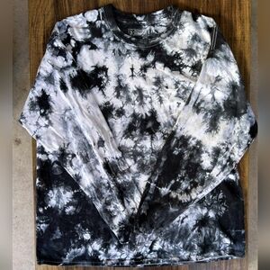 Black and Gray Tie-Dye Long Sleeve Shirt
